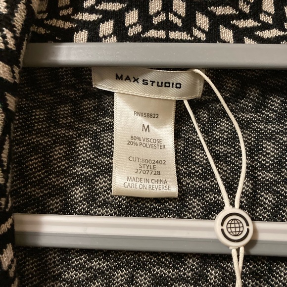 NWT MAX STUDIO One Button Cardigan Sweater, Size: Medium - Picture 3 of 6